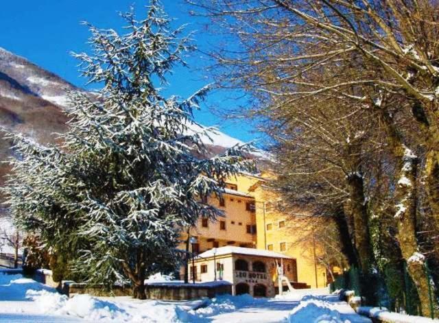 Leo Hotel Leonessa Exterior foto